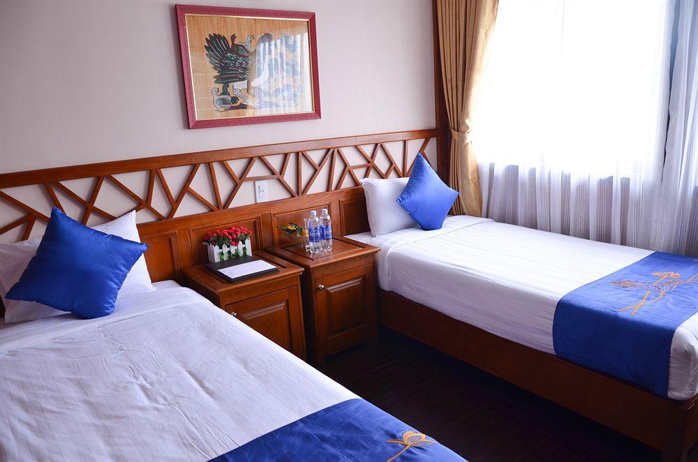 Gray Line Halong Cruise Hotel Ha Long Bagian luar foto